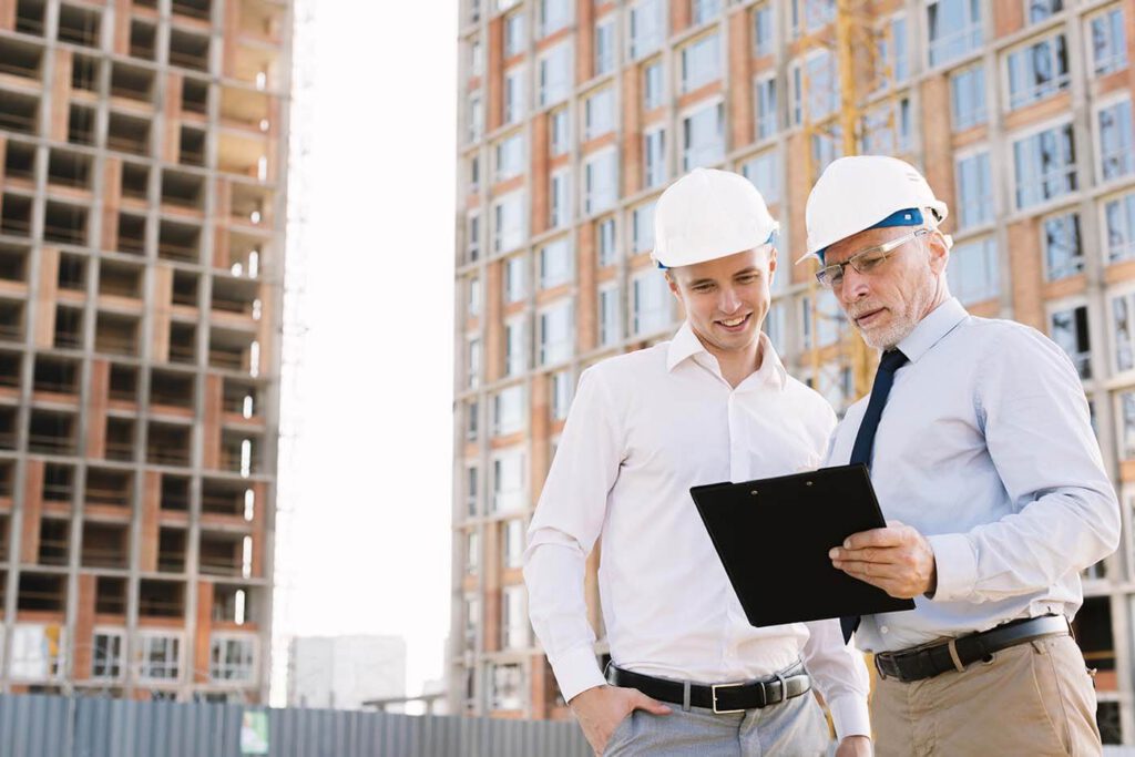 contracts manager uk